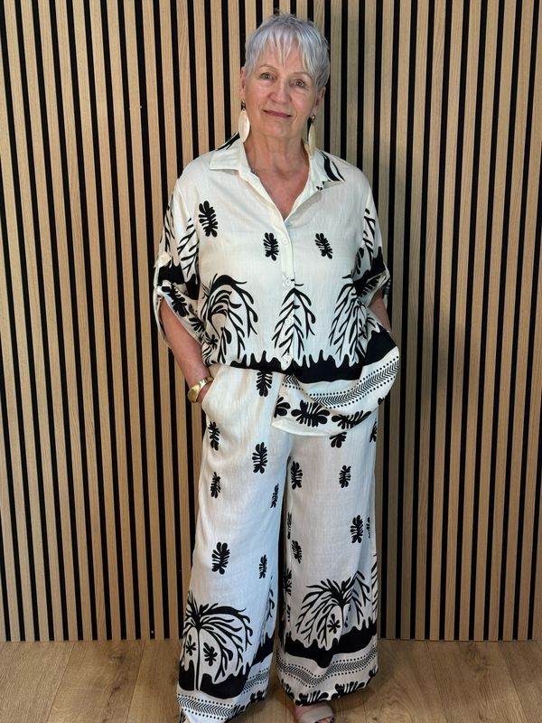 Monochrome Botanical Trouser Suit - Black/White