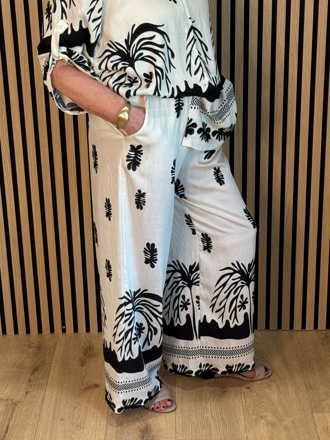Monochrome Botanical Trouser Suit - Black/White