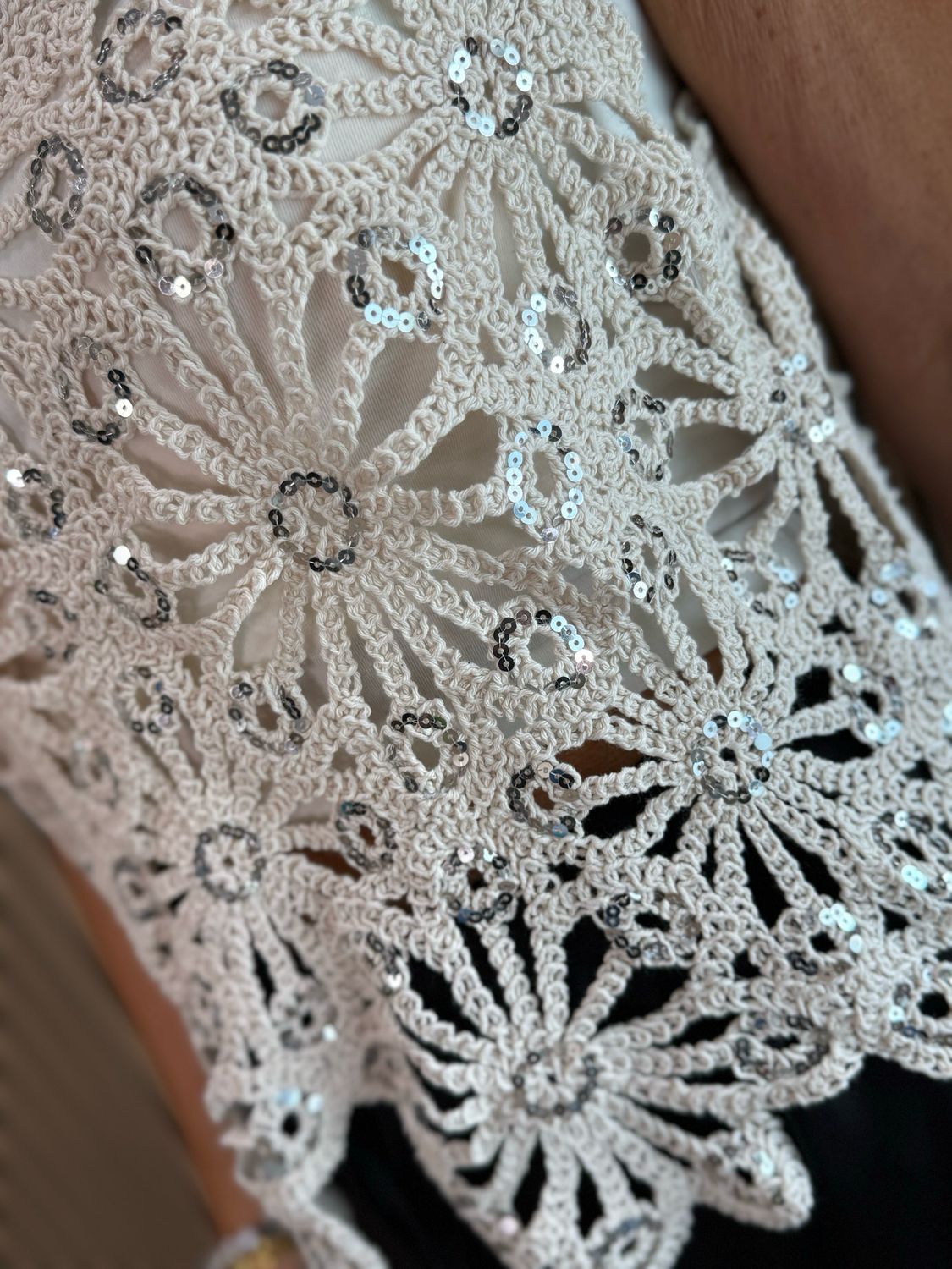 Sequin Crochet Floral Top - Cream