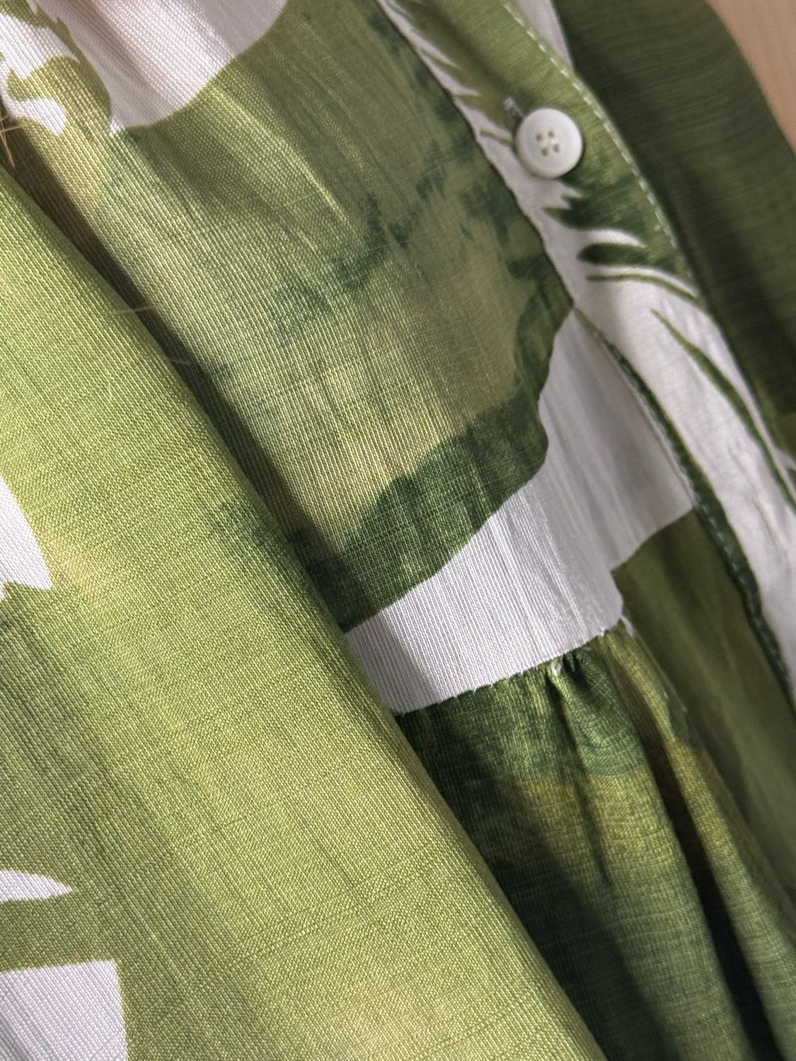 Palm Print Tiered Midi Dress - Khaki/White