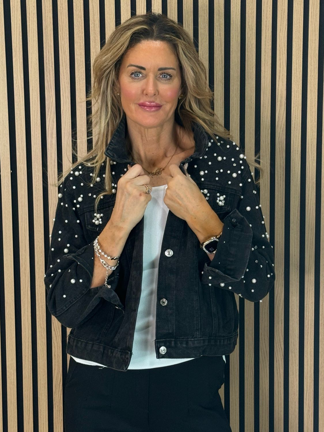 Pearl Detail Denim Jacket - Black