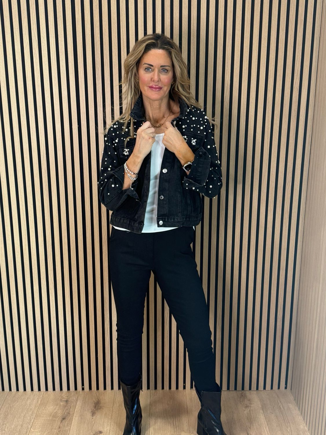 Pearl Detail Denim Jacket - Black