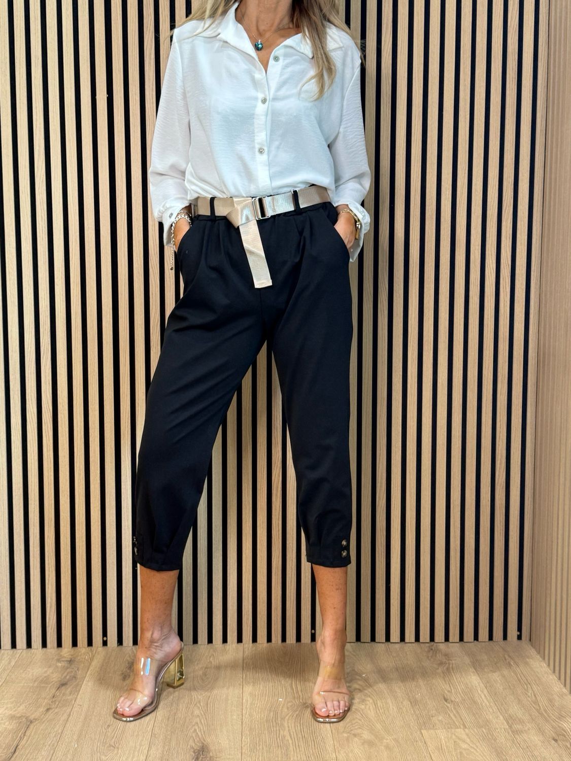 Tailored Cropped Trousers - Black