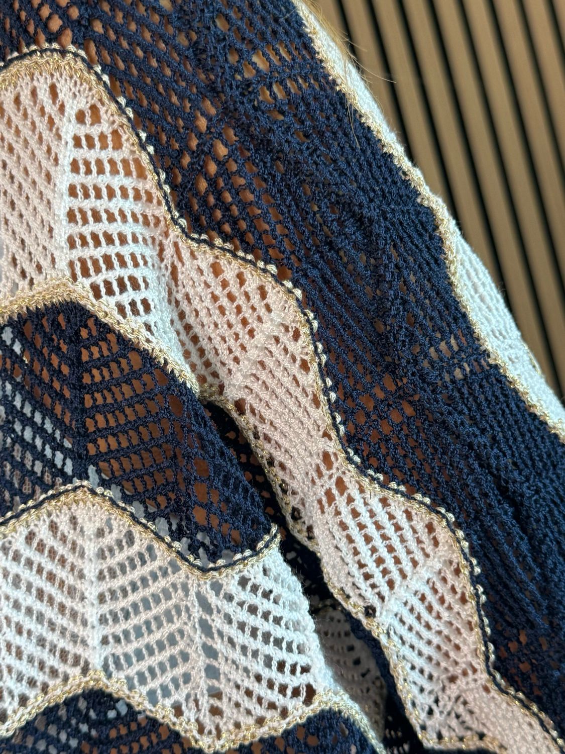 Chevron Knit Jumper - Navy/White