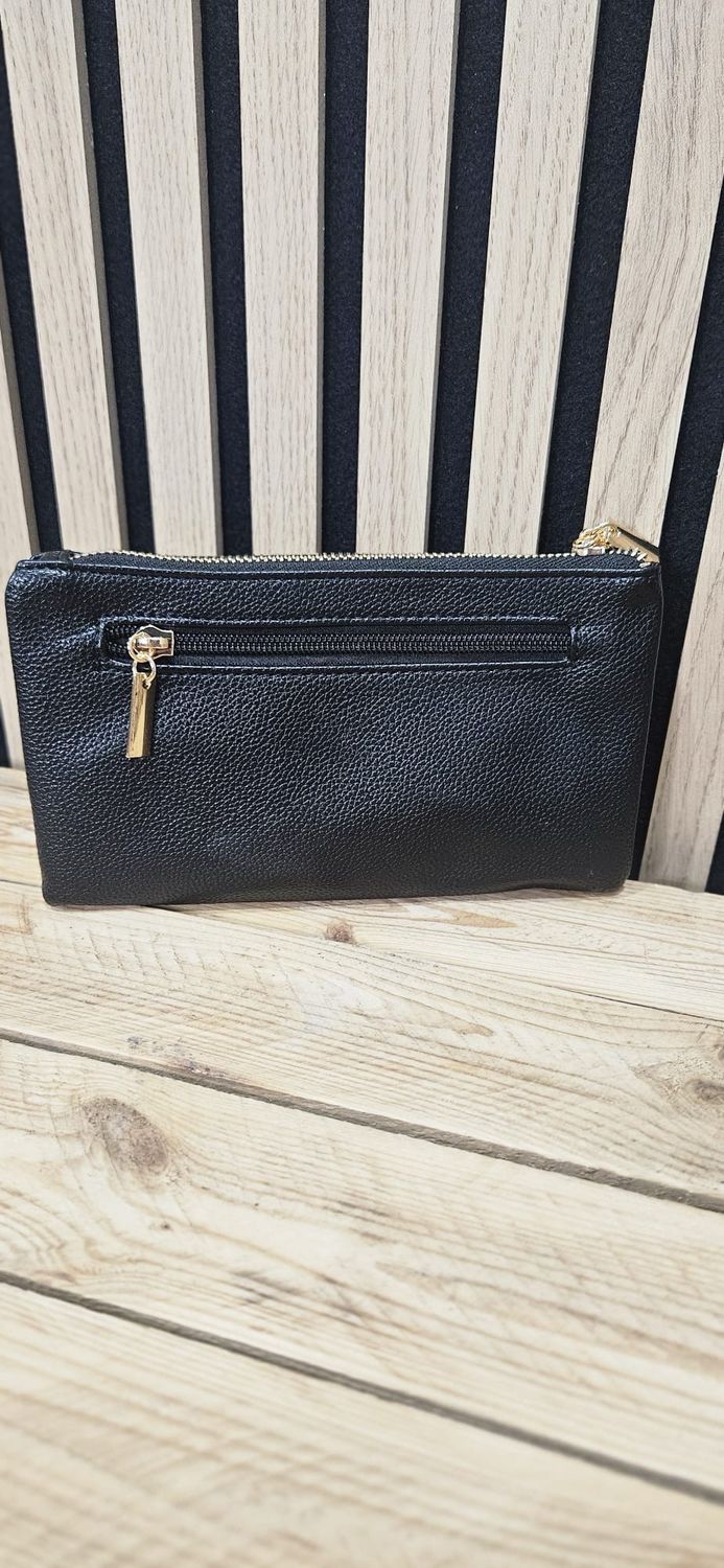 Classic Cross Body Bag - Black