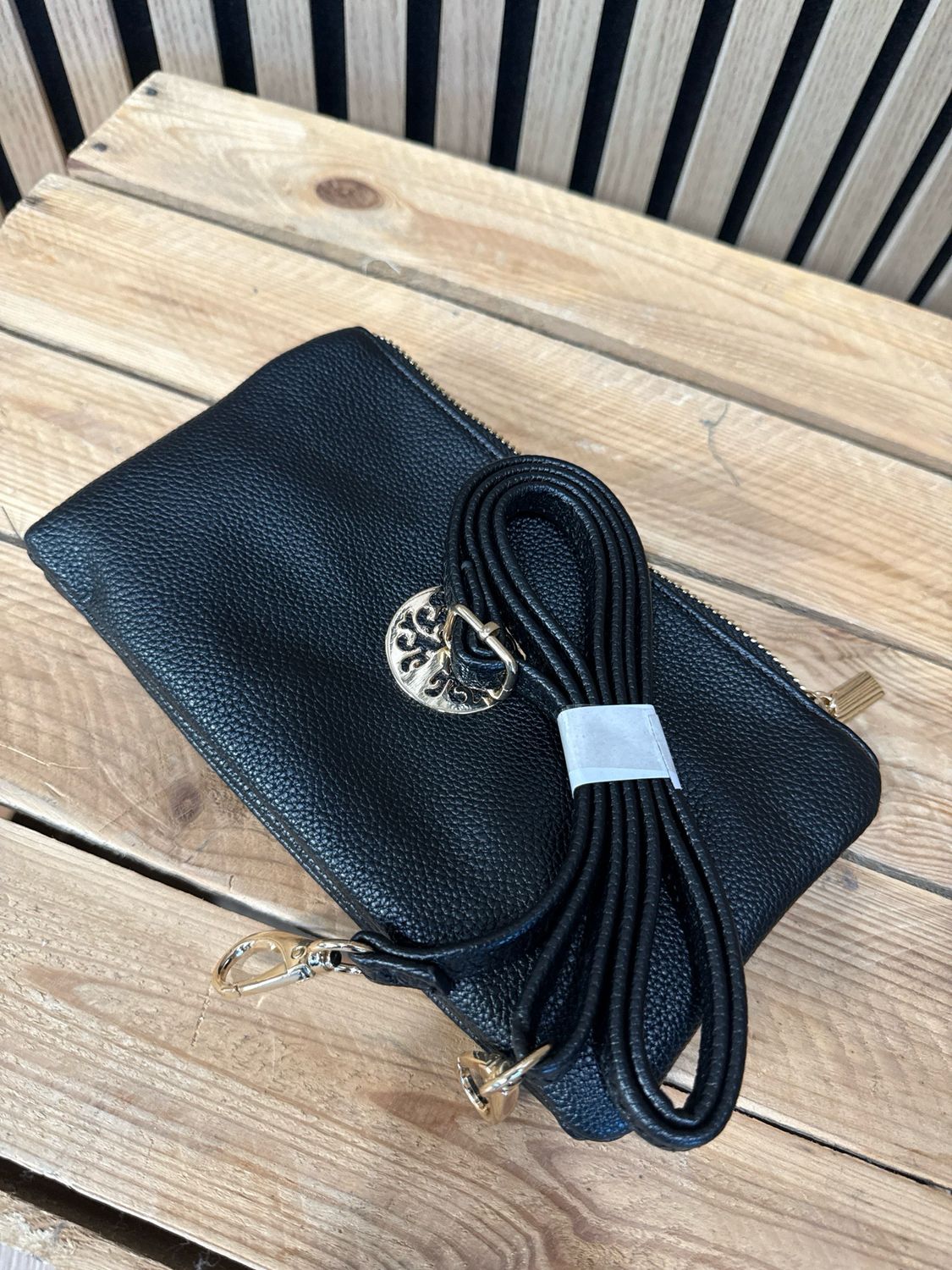 Classic Cross Body Bag - Black