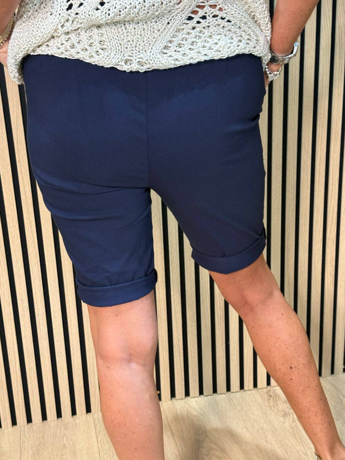 Magic Stretch Shorts - Navy