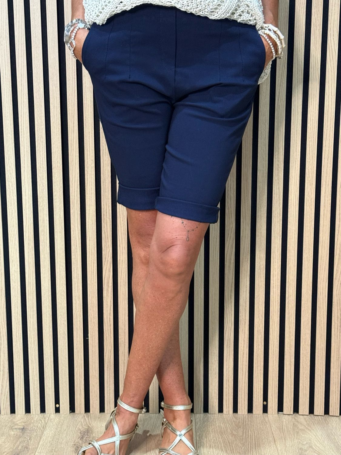 Magic Stretch Shorts - Navy