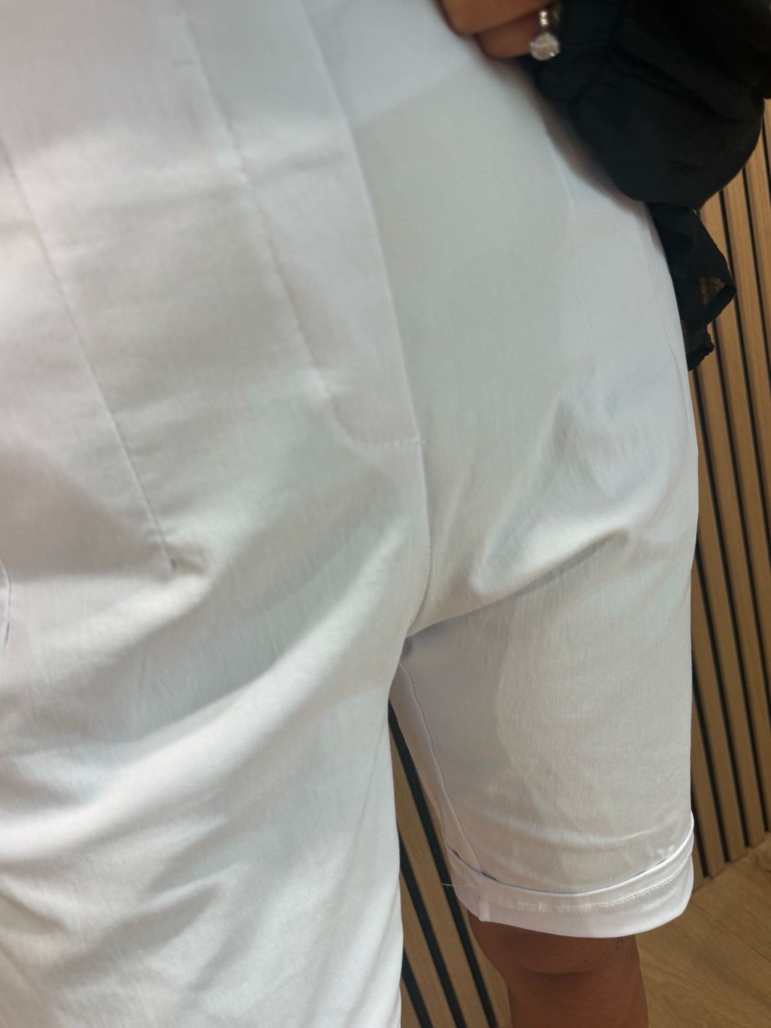 Magic Stretch Shorts - White