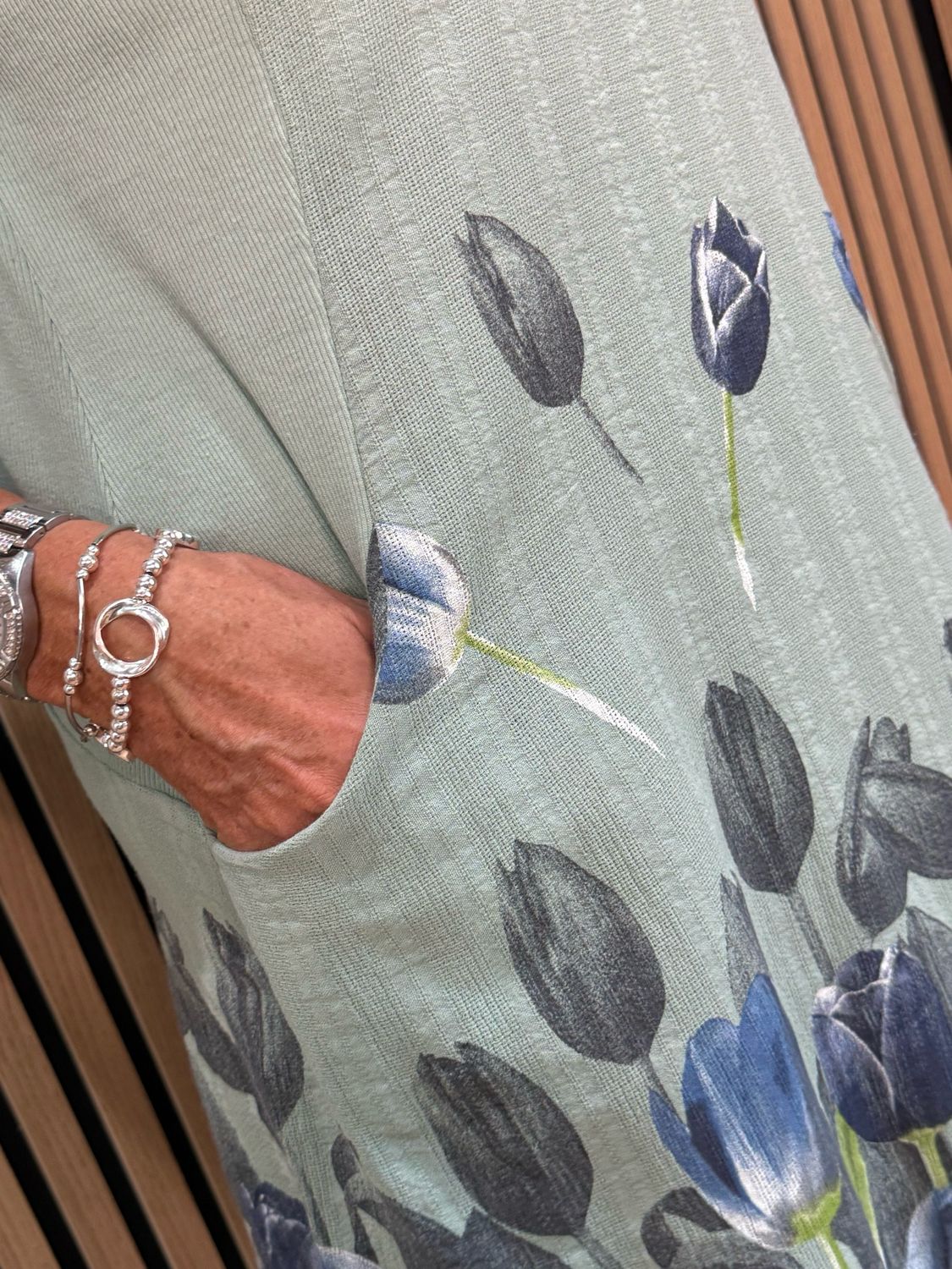 Tulip Print Stretch Dress - Khaki