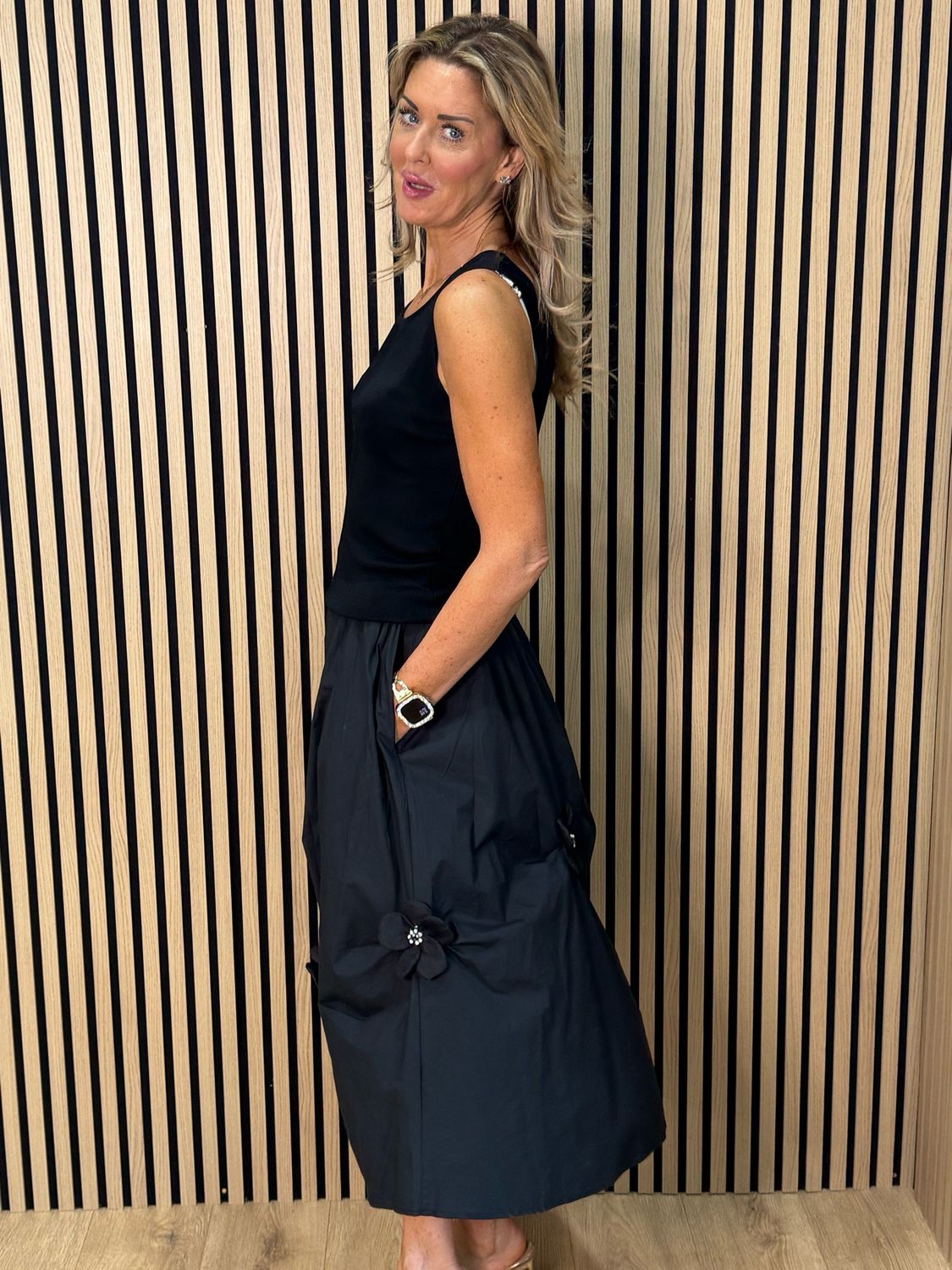 Floral Detail Cotton Midi Skirt - Black