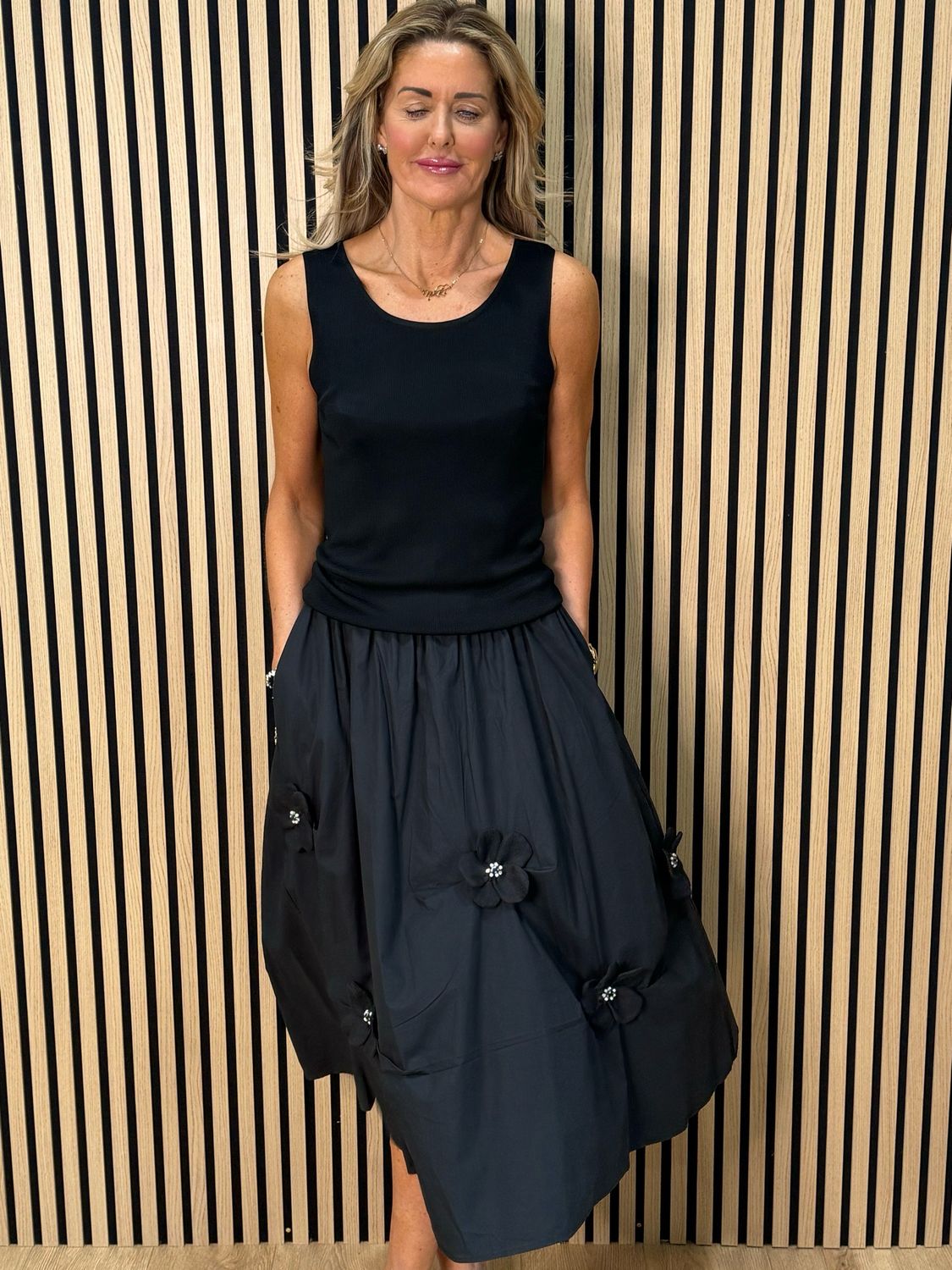 Floral Detail Cotton Midi Skirt - Black