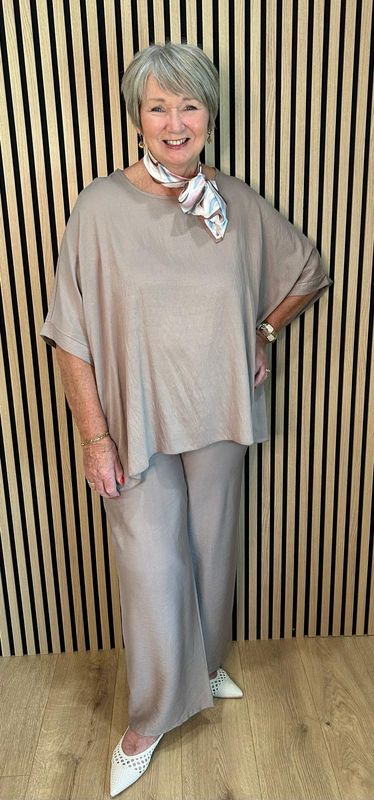 Relaxed Fit Trouser Suit Set - Taupe