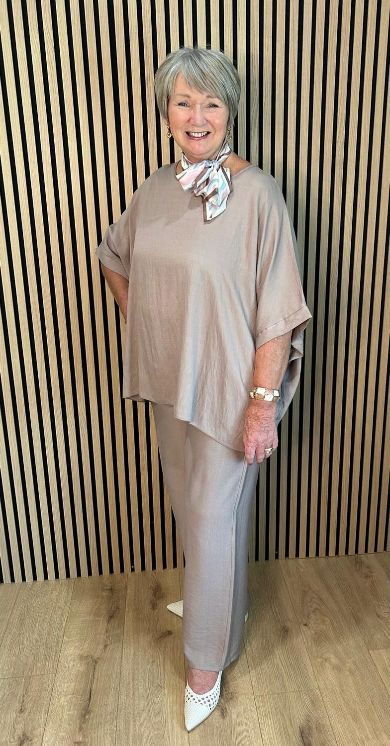 Relaxed Fit Trouser Suit Set - Taupe