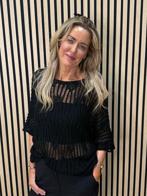 Lightweight Open Knit Jumper - Black