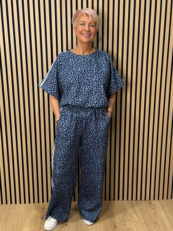 Leopard Print Lounge Set - Navy