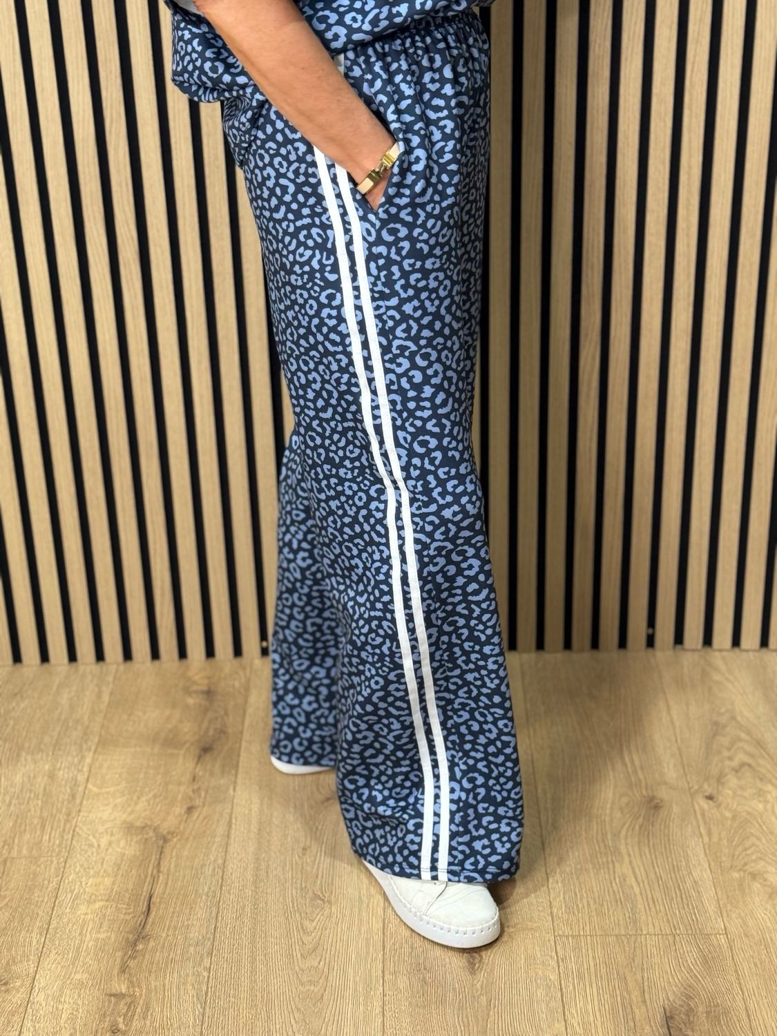 Leopard Print Lounge Set - Navy