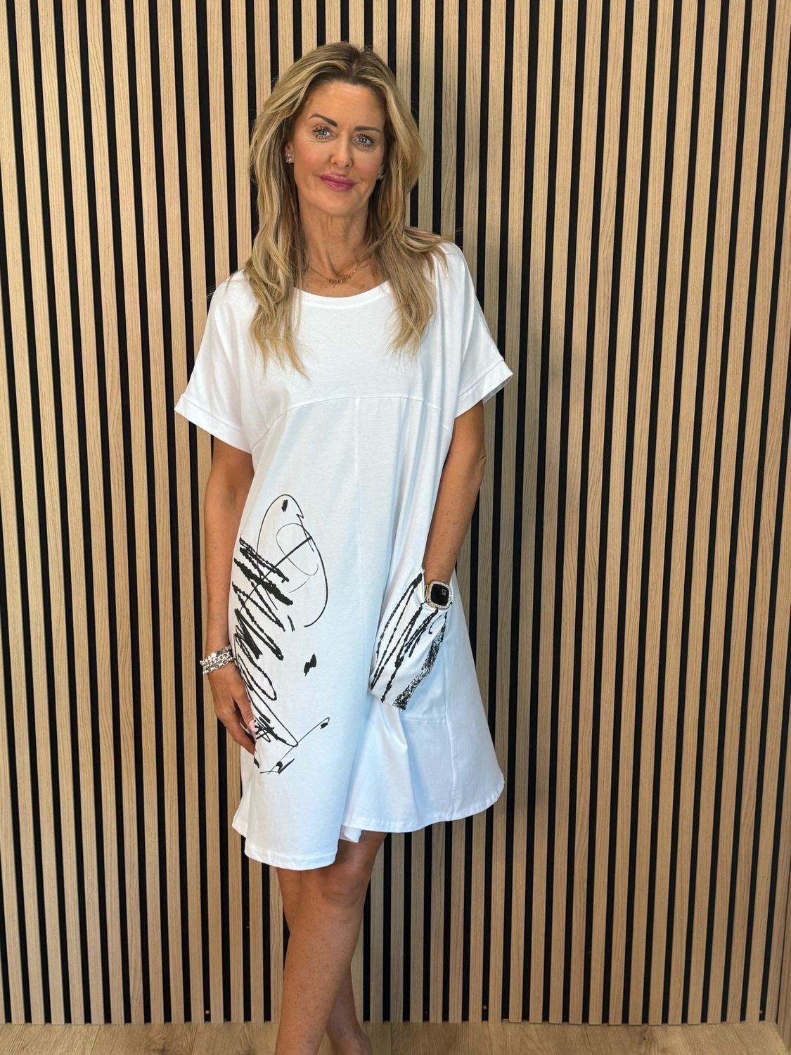 Abstract Pocket T Shirt Dress - White