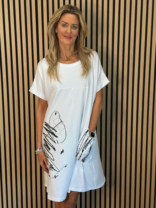 Abstract Pocket T Shirt Dress - White
