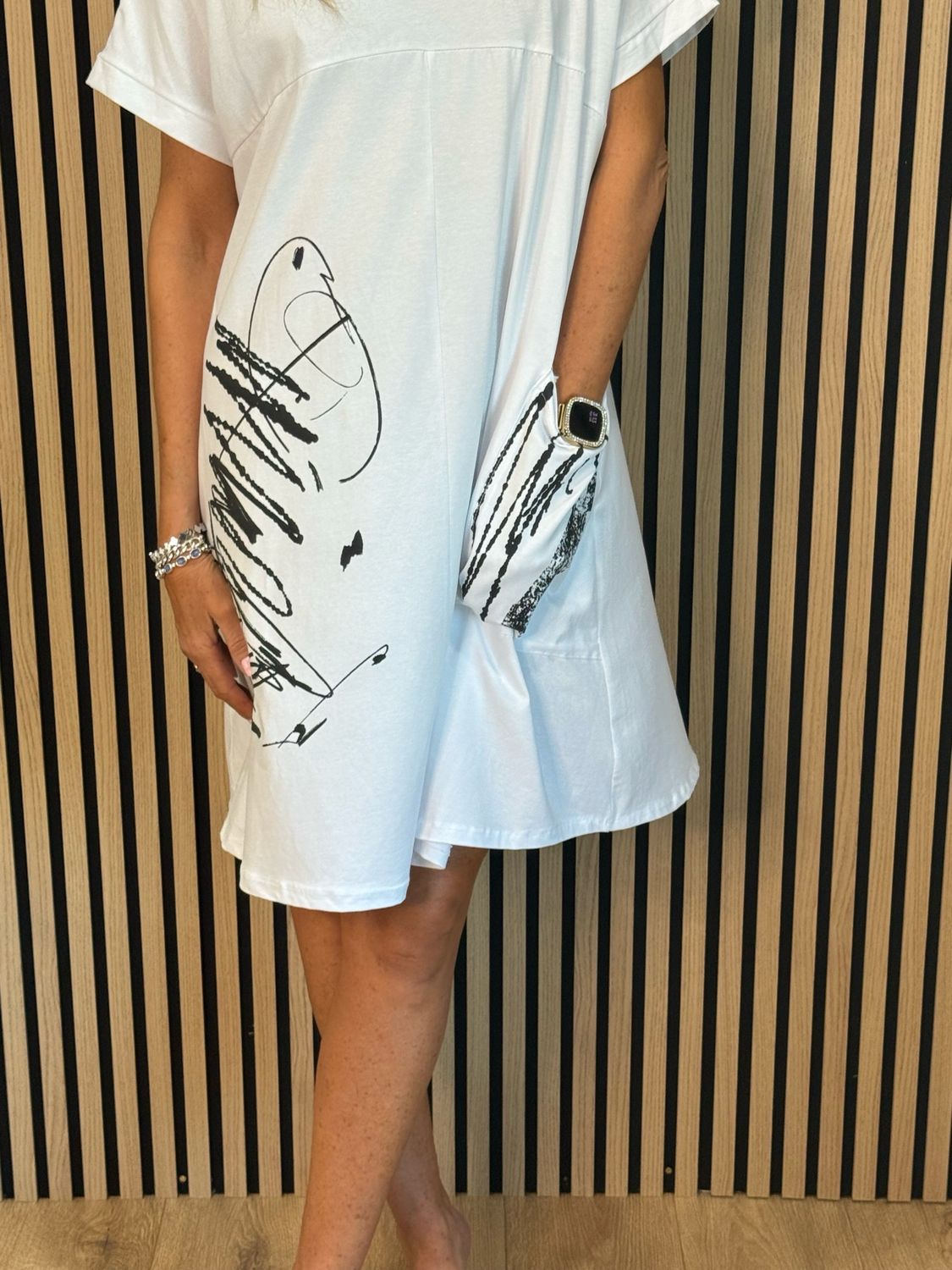 Abstract Pocket T Shirt Dress - White