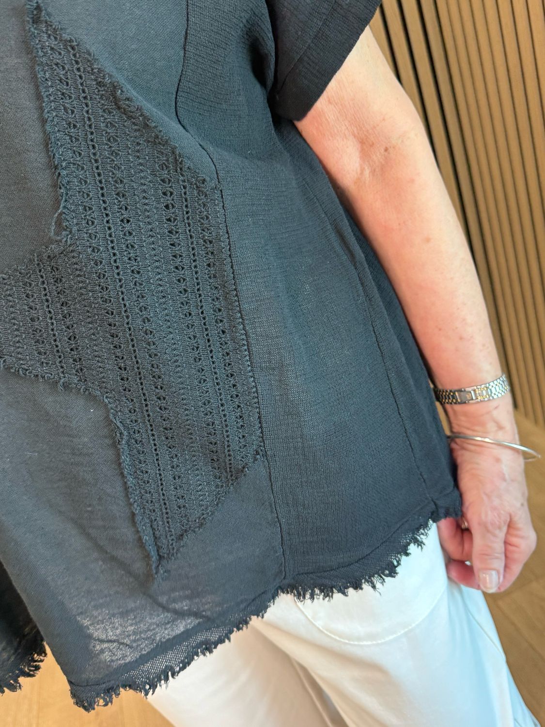 Star Detail Top - Black