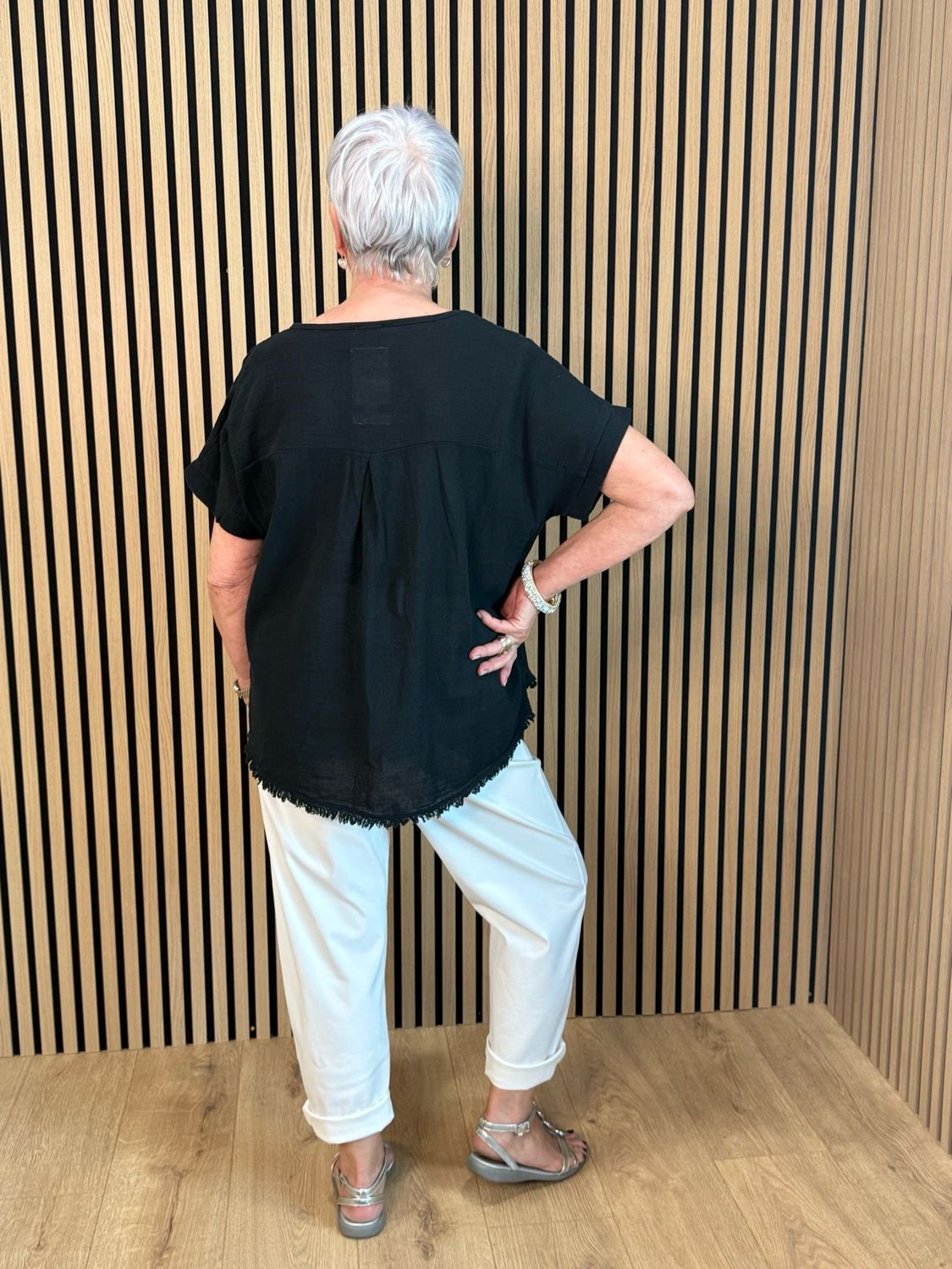 Star Detail Top - Black