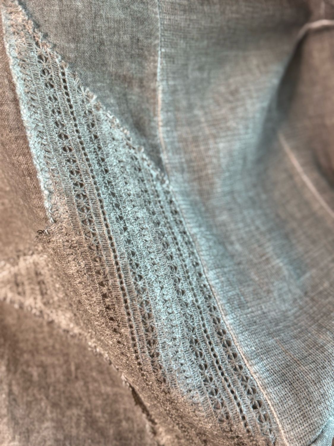 Star Detail Top - Taupe