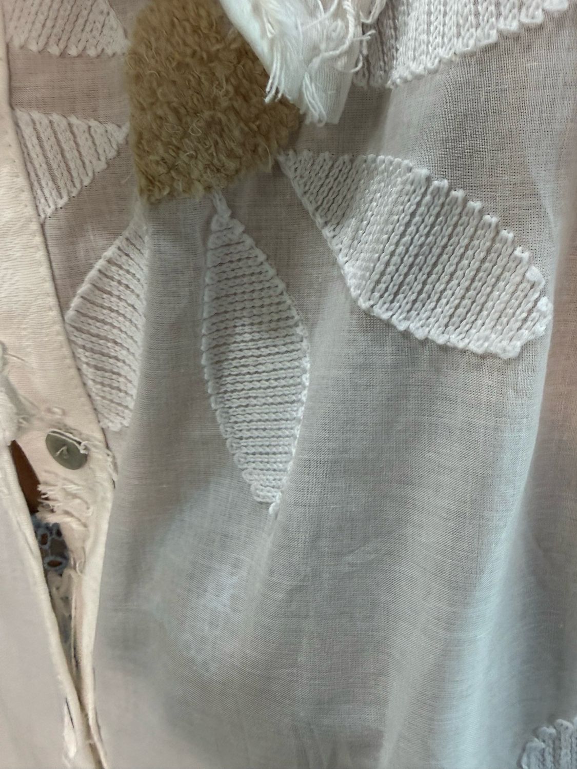 Daisy Embroidered Cotton Shirt - White