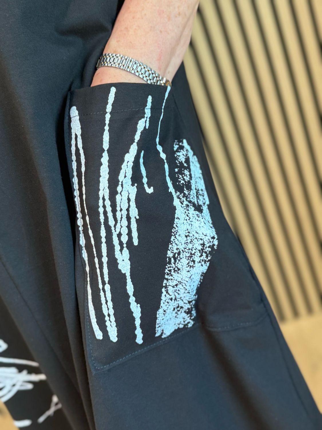 Abstract Pocket T Shirt Dress - Black