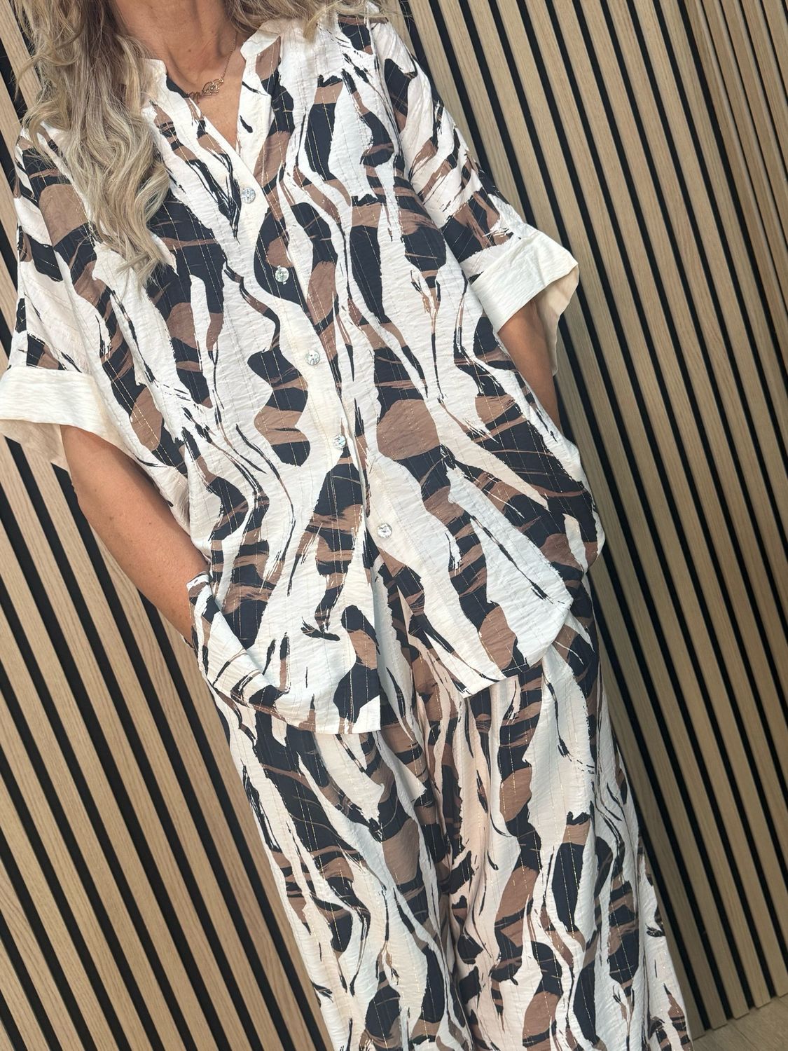 Abstract Print Relaxed Co-Ord Set - Cream/Brown