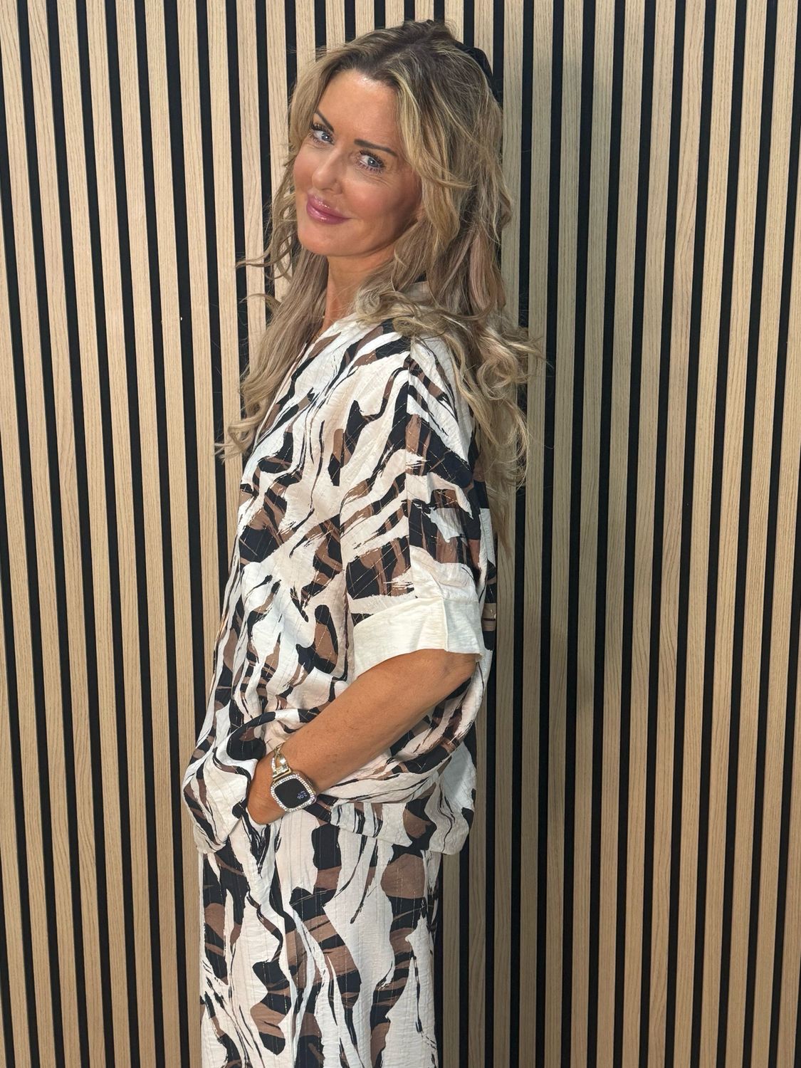 Abstract Print Relaxed Co-Ord Set - Cream/Brown