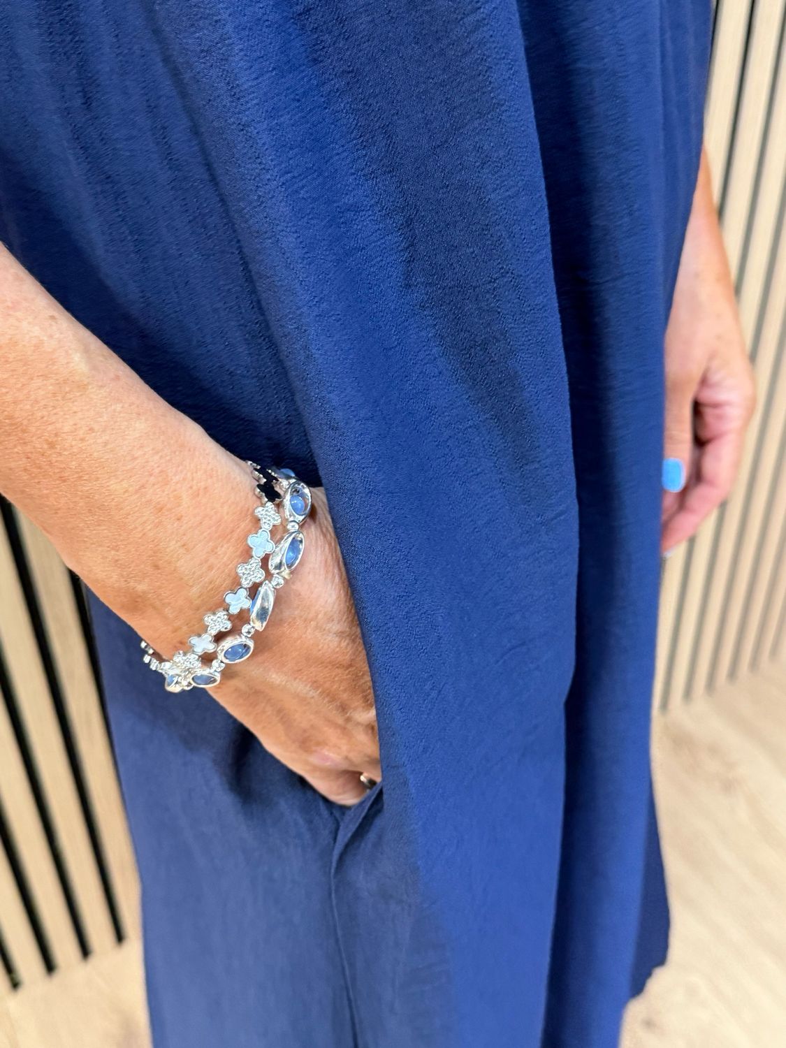 Easy Flow Midi Dress - Navy