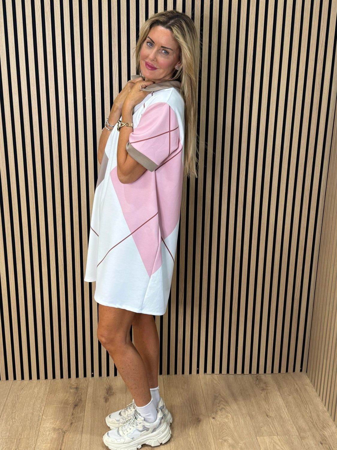 Abstract Print Shift Dress - White/Taupe/Pink