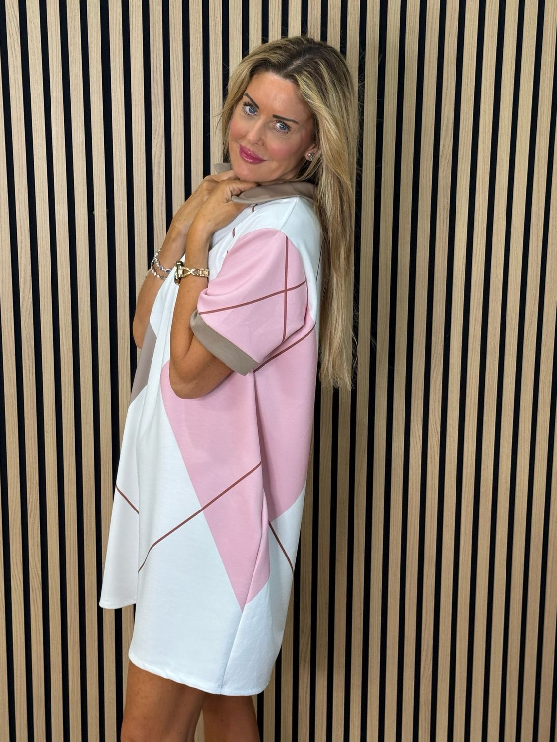 Abstract Print Shift Dress - White/Taupe/Pink