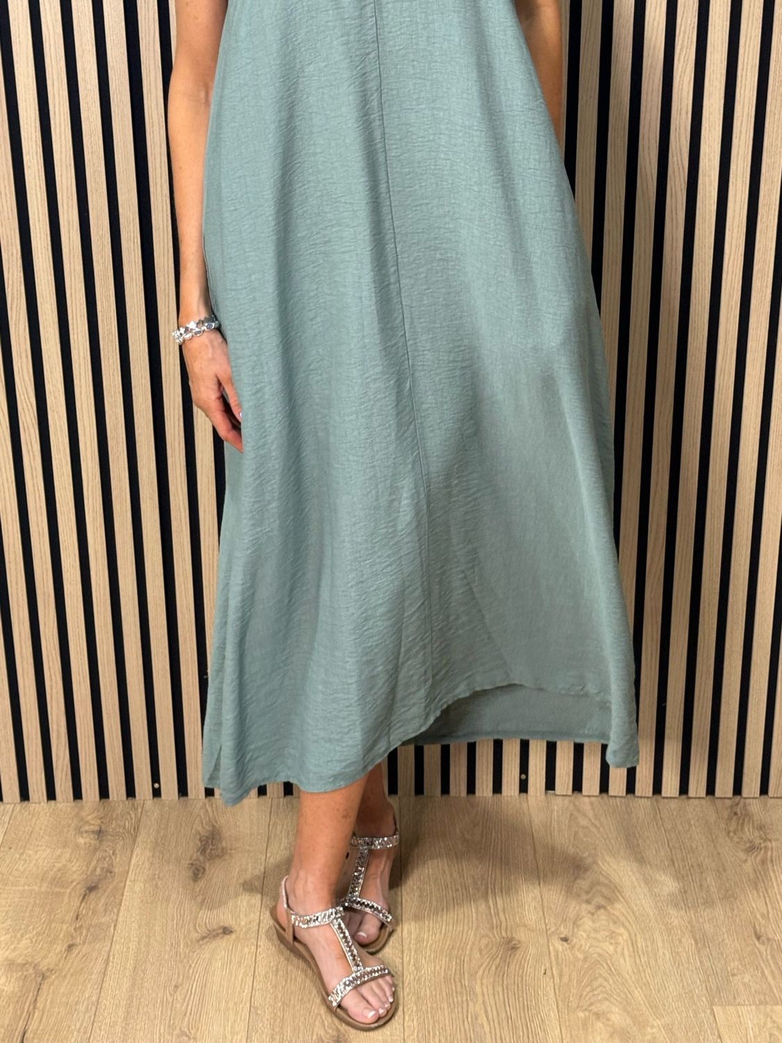 Easy Flow Midi Dress - Khaki