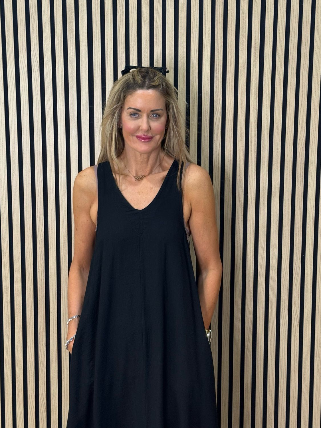 Easy Flow Midi Dress - Black