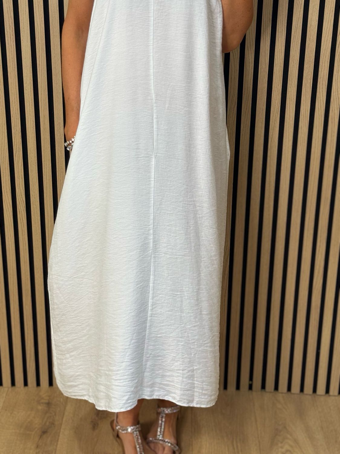 Easy Flow Midi Dress - White