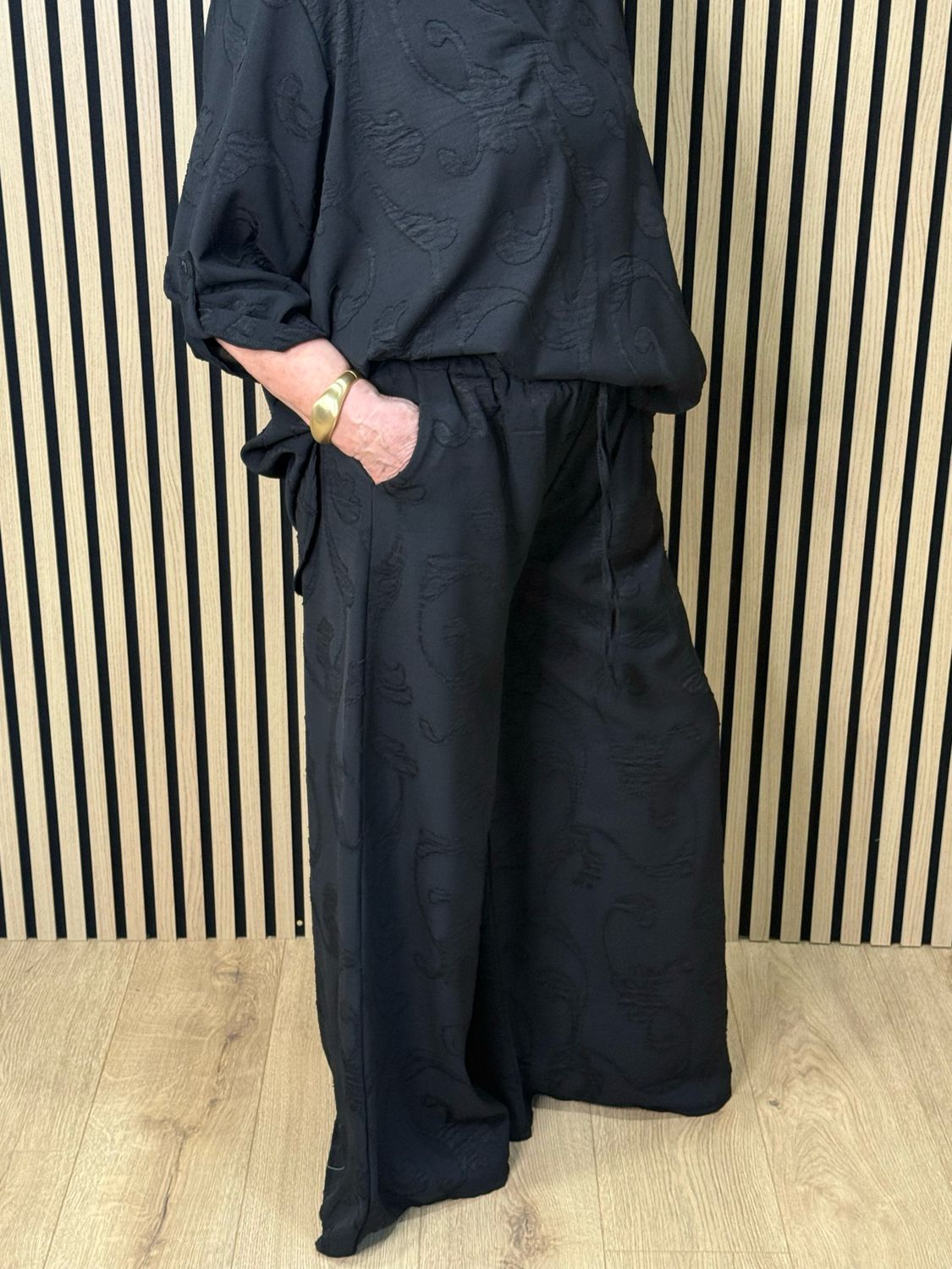 Textured Relaxed Co-Ord Set - Black