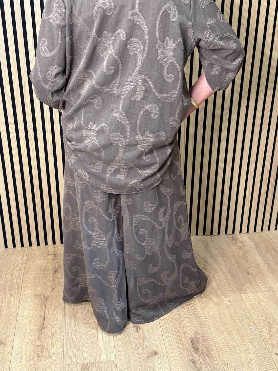 Textured Relaxed Co-Ord Set - Taupe