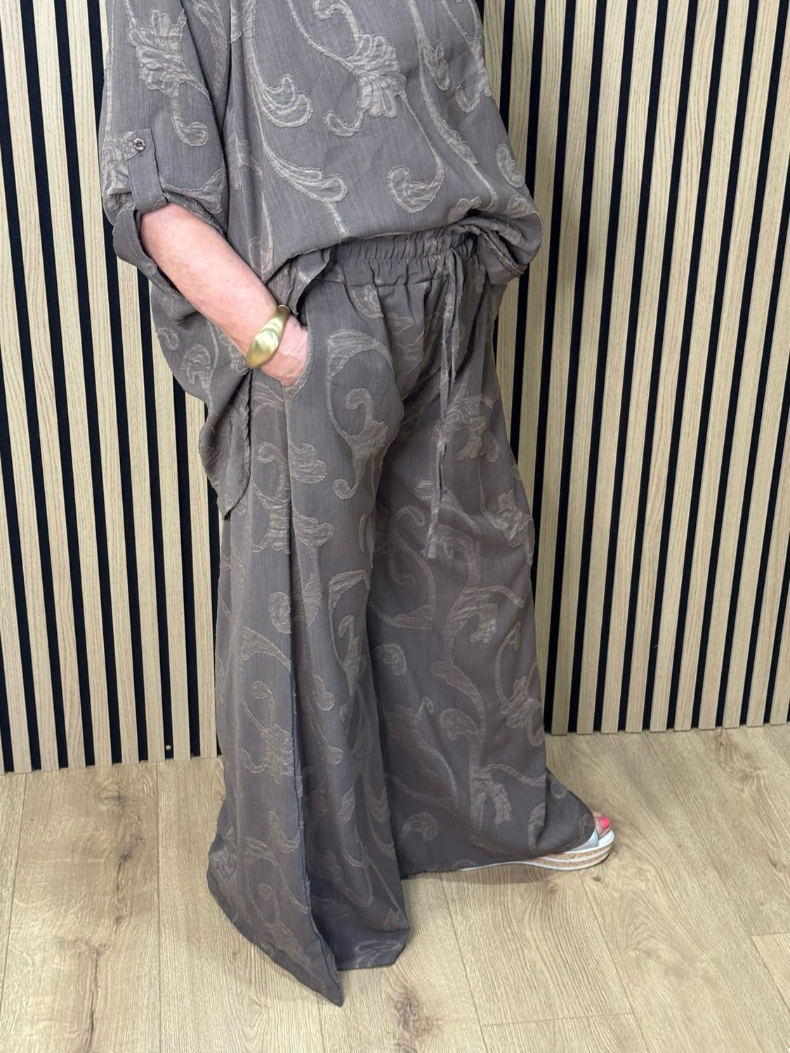 Textured Relaxed Co-Ord Set - Taupe