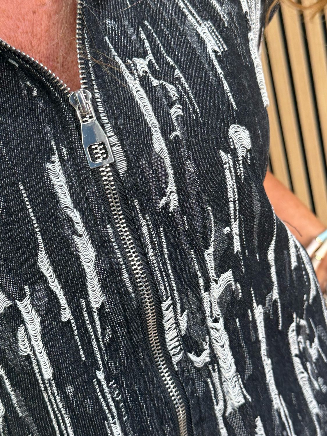 Urban Edge Sleeveless Jacket - Black