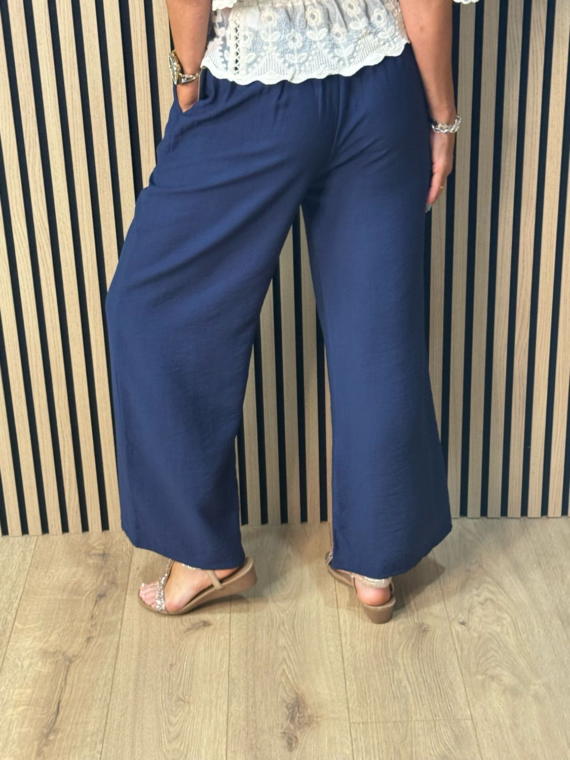 Relaxed Wide Leg Trousers - Navy