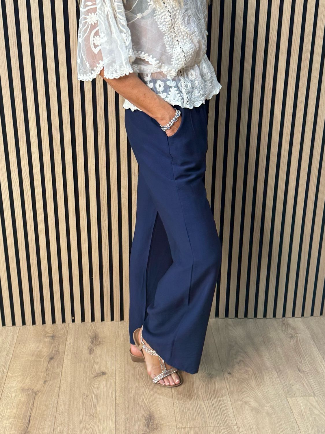 Relaxed Wide Leg Trousers - Navy