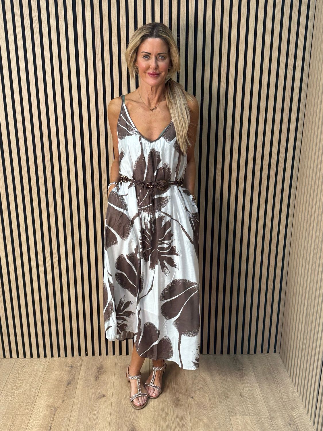 Delilah Floral Midi Dress - Brown/White