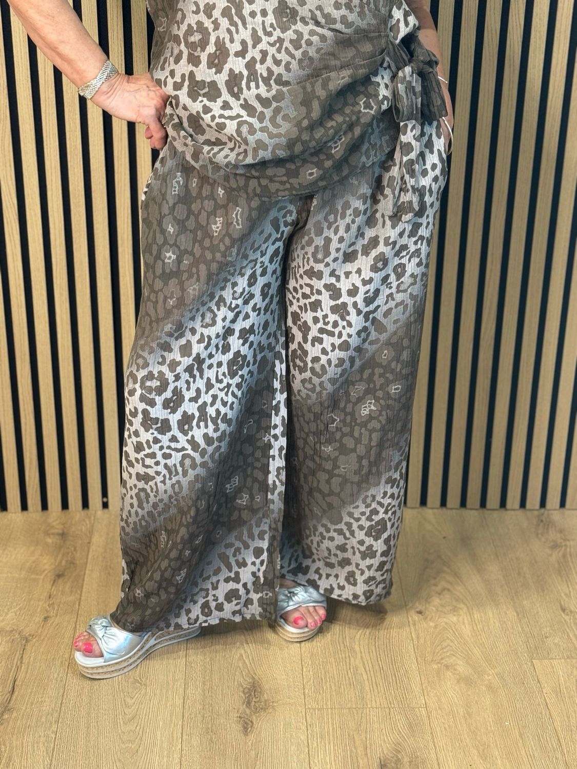 Luna Leopard Print Co-Ord Set - Taupe