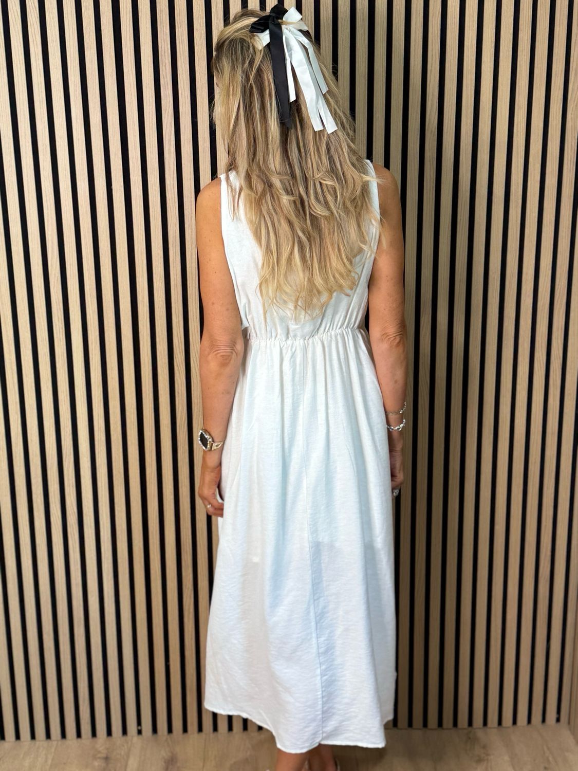 Luna - Floral Appliqué Midi Dress - Cream