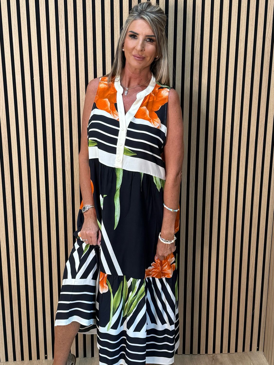 Tropical Stripe Print Sleeveless Midi Dress - Black/Orange