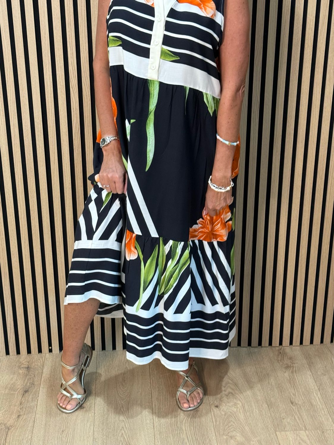 Tropical Stripe Print Sleeveless Midi Dress - Black/Orange