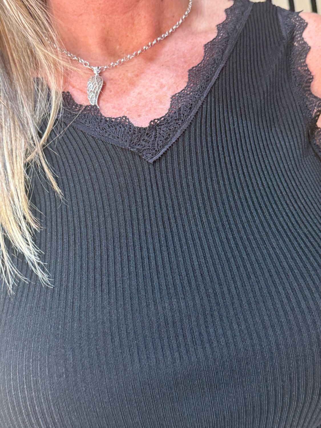 Lace Trim Stretch Cami - Black
