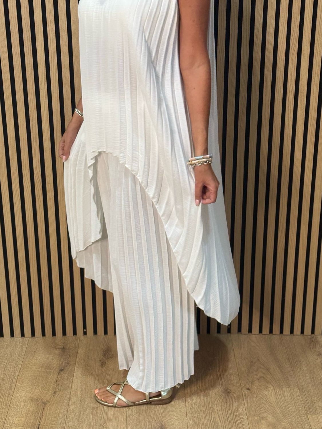 Sophia Pleated Trouser Suit - White